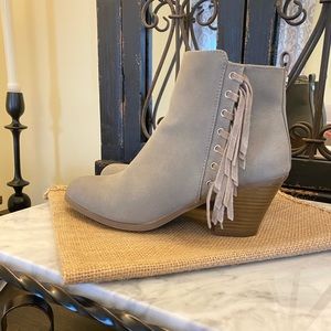 Sam Edelman circus gray ankle booties